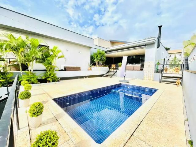 Casa venda em Região Imediata de Taubaté-Pindamonhangaba, Região Metropolitana do Vale do Paraíba e Litoral Norte