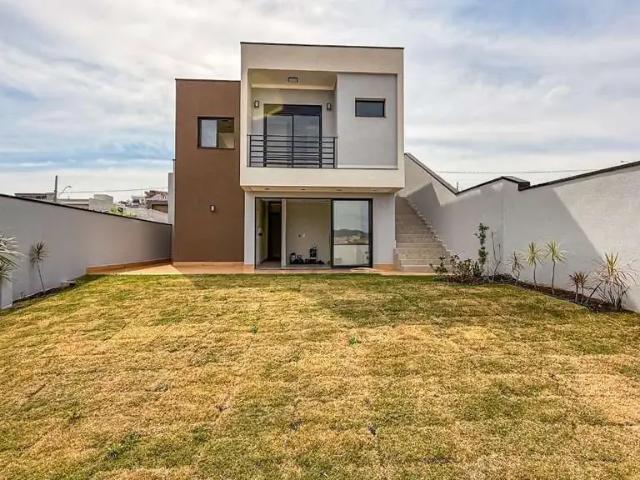 Casa venda em Região Imediata de Taubaté-Pindamonhangaba, Região Metropolitana do Vale do Paraíba e Litoral Norte