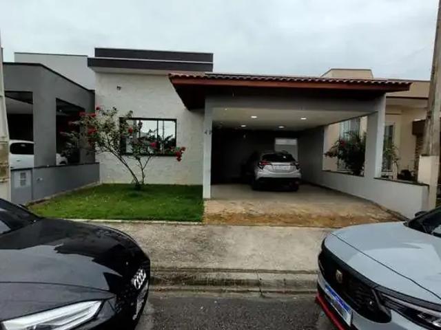 Casa venda em Região Imediata de Taubaté-Pindamonhangaba, Região Metropolitana do Vale do Paraíba e Litoral Norte