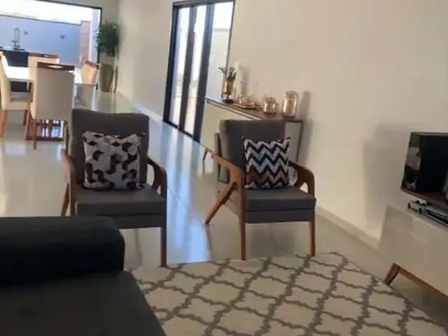 Casa venda em Região Imediata de Taubaté-Pindamonhangaba, Região Metropolitana do Vale do Paraíba e Litoral Norte