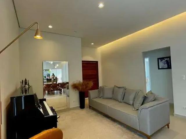 Casa venda em Região Imediata de Taubaté-Pindamonhangaba, Região Metropolitana do Vale do Paraíba e Litoral Norte