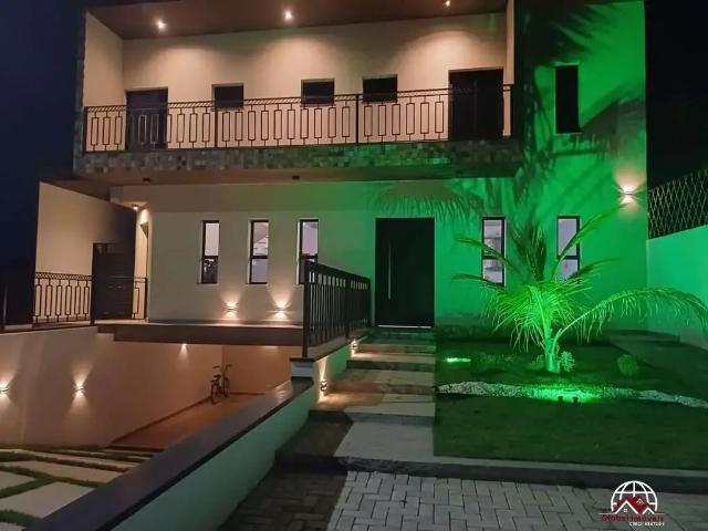 Casa venda em Região Imediata de Taubaté-Pindamonhangaba, Região Metropolitana do Vale do Paraíba e Litoral Norte