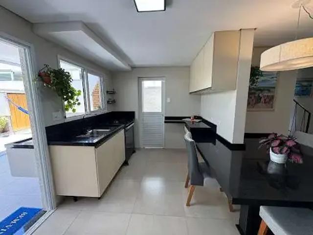 Casa venda em Região Imediata de Taubaté-Pindamonhangaba, Região Metropolitana do Vale do Paraíba e Litoral Norte