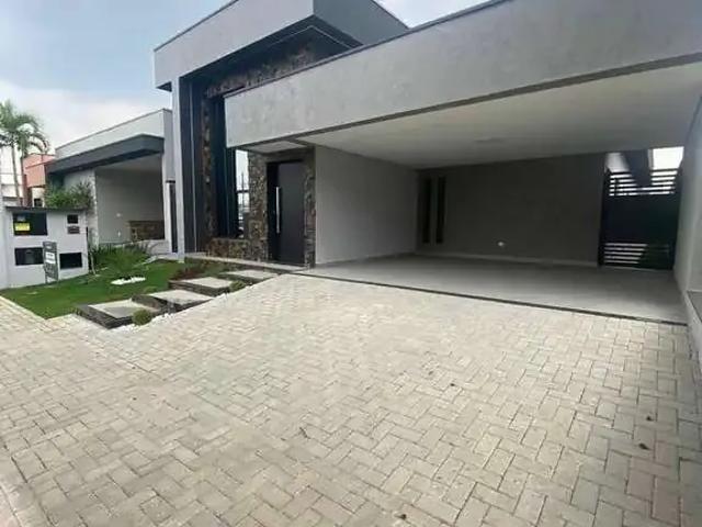 Casa venda em Região Imediata de Taubaté-Pindamonhangaba, Região Metropolitana do Vale do Paraíba e Litoral Norte