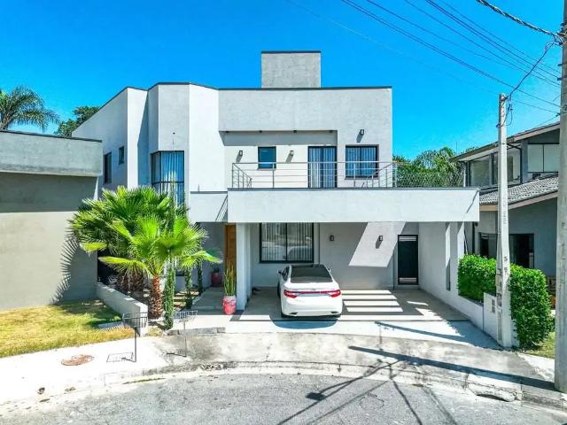 Casa venda em Região Imediata de Taubaté-Pindamonhangaba, Região Metropolitana do Vale do Paraíba e Litoral Norte