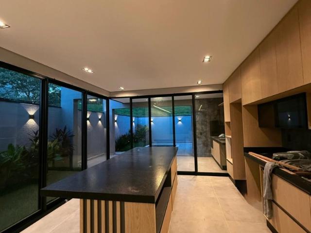 Casa aluguel em Região Imediata de Taubaté-Pindamonhangaba, Região Metropolitana do Vale do Paraíba e Litoral Norte