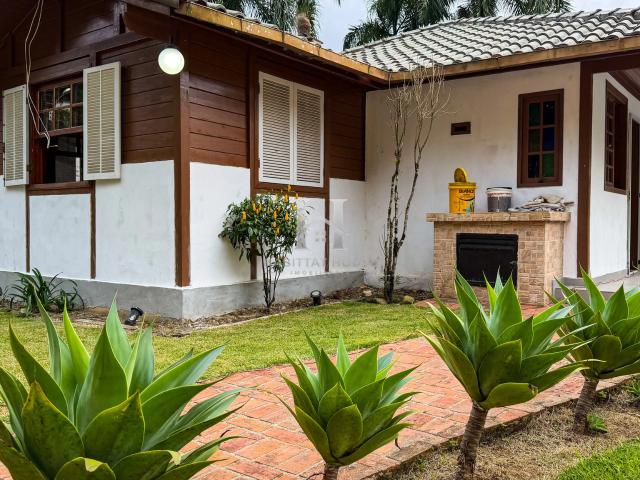 Casa venda em Teresópolis, Região Geográfica Intermediária de Petrópolis