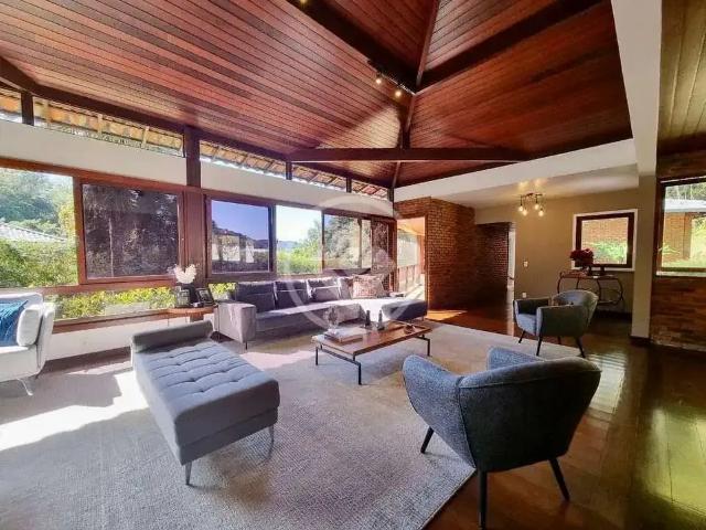 Casa venda em Região Geográfica Imediata de Petrópolis, Região Metropolitana do Rio de Janeiro