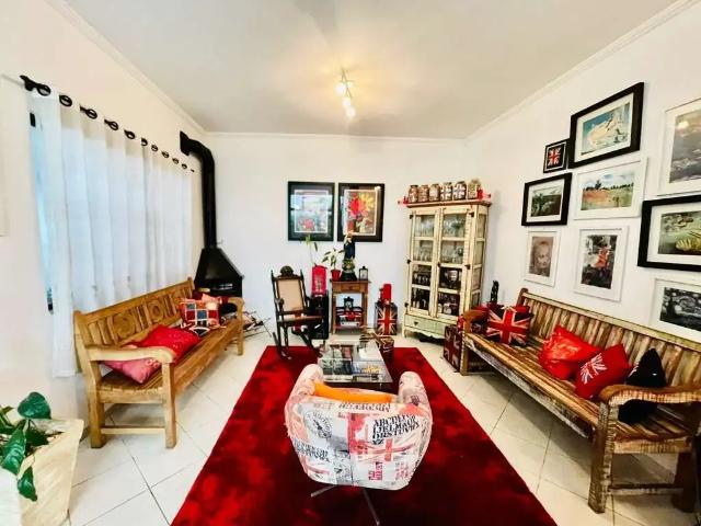 Casa venda em Região Imediata de Taubaté-Pindamonhangaba, Região Metropolitana do Vale do Paraíba e Litoral Norte