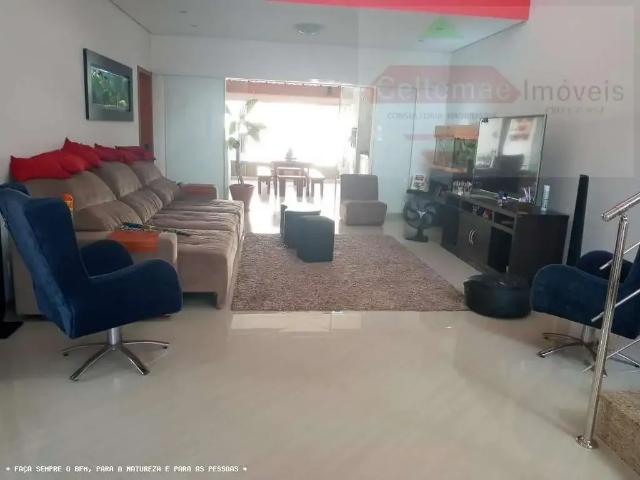 Casa venda em Região Imediata de Taubaté-Pindamonhangaba, Região Metropolitana do Vale do Paraíba e Litoral Norte