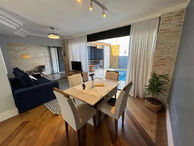 Casa venda em Região Imediata de Taubaté-Pindamonhangaba, Região Metropolitana do Vale do Paraíba e Litoral Norte