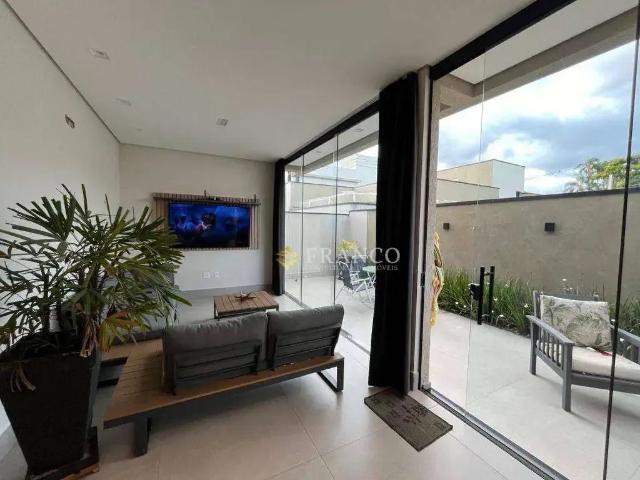 Casa venda em Região Imediata de Taubaté-Pindamonhangaba, Região Metropolitana do Vale do Paraíba e Litoral Norte