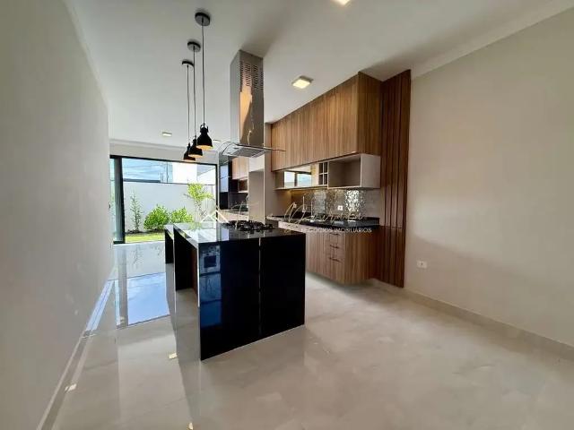 Casa venda em Região Imediata de Taubaté-Pindamonhangaba, Região Metropolitana do Vale do Paraíba e Litoral Norte
