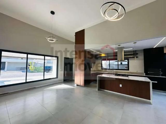 Casa venda em Região Imediata de Taubaté-Pindamonhangaba, Região Metropolitana do Vale do Paraíba e Litoral Norte