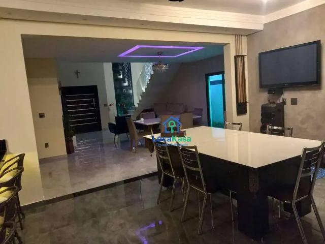 Casa venda em Região Imediata de Taubaté-Pindamonhangaba, Região Metropolitana do Vale do Paraíba e Litoral Norte