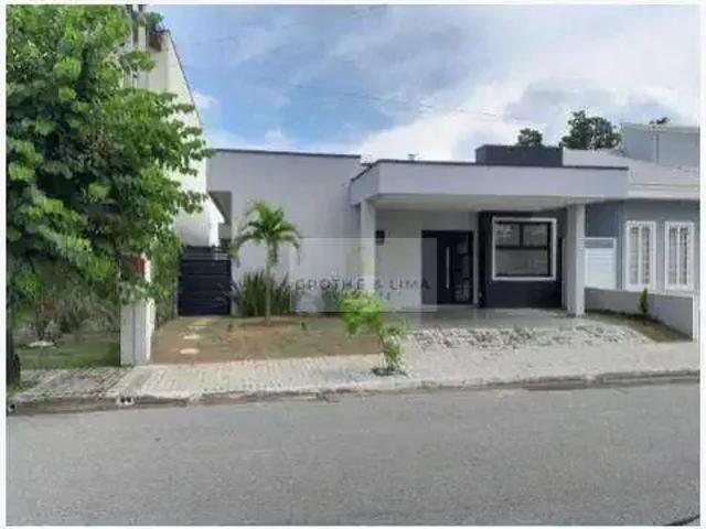 Casa venda em Região Imediata de Taubaté-Pindamonhangaba, Região Metropolitana do Vale do Paraíba e Litoral Norte