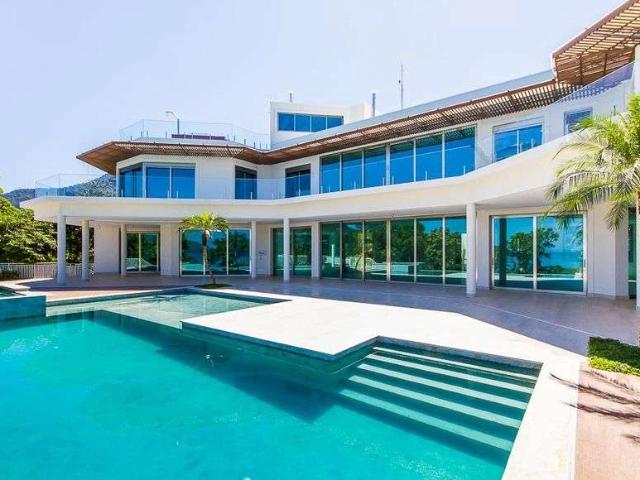 Casa venda em Ubatuba
