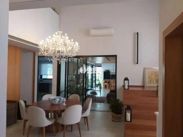Casa venda em Setor Sul, Uberlândia