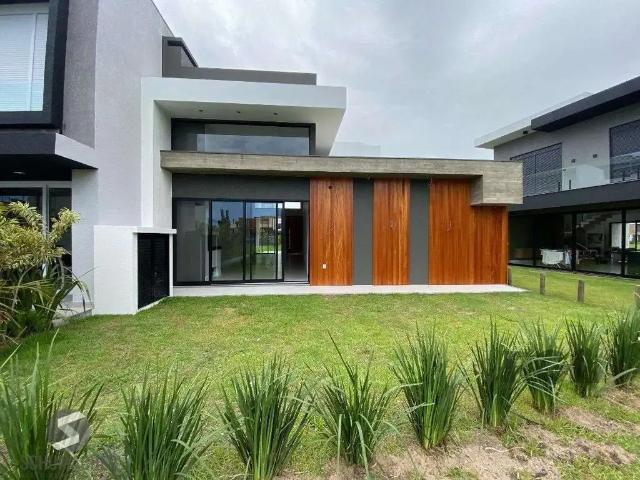 Casa venda em Região Geográfica Imediata de Tramandaí - Osório, Aglomeração Urbana do Litoral Norte