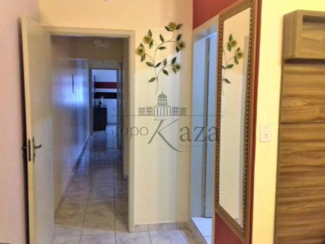 Casa venda em Região Imediata de São José dos Campos, Região Metropolitana do Vale do Paraíba e Litoral Norte