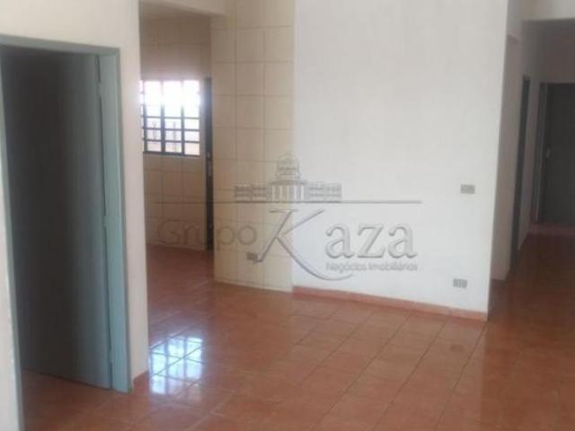 Casa venda em Região Imediata de São José dos Campos, Região Metropolitana do Vale do Paraíba e Litoral Norte