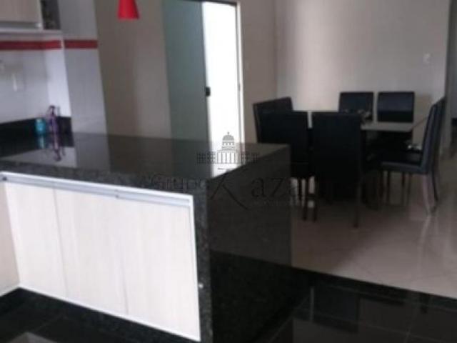 Casa venda em Região Imediata de Taubaté-Pindamonhangaba, Região Metropolitana do Vale do Paraíba e Litoral Norte