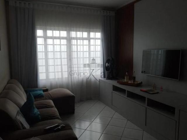 Casa venda em Região Imediata de São José dos Campos, Região Metropolitana do Vale do Paraíba e Litoral Norte