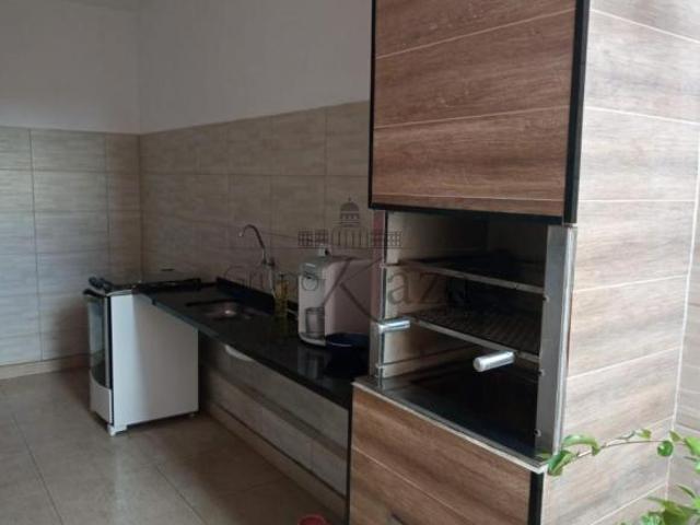 Casa venda em Região Imediata de São José dos Campos, Região Metropolitana do Vale do Paraíba e Litoral Norte