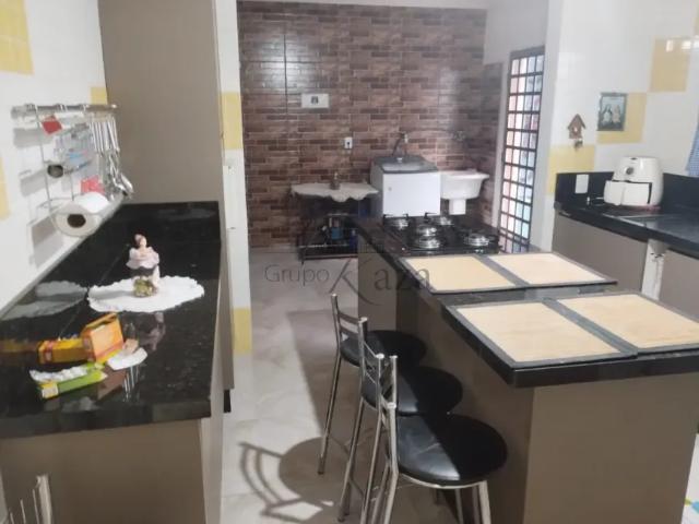 Casa venda em Região Imediata de São José dos Campos, Região Metropolitana do Vale do Paraíba e Litoral Norte