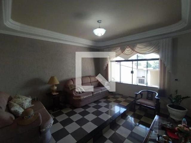 Casa aluguel em Vila Molon, Americana
