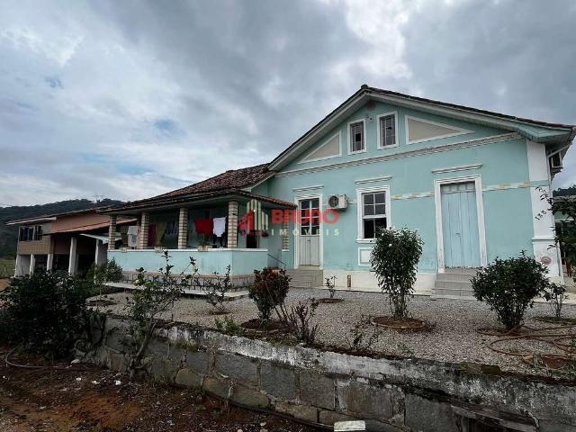 Casa aluguel em Antônio Carlos, Centro