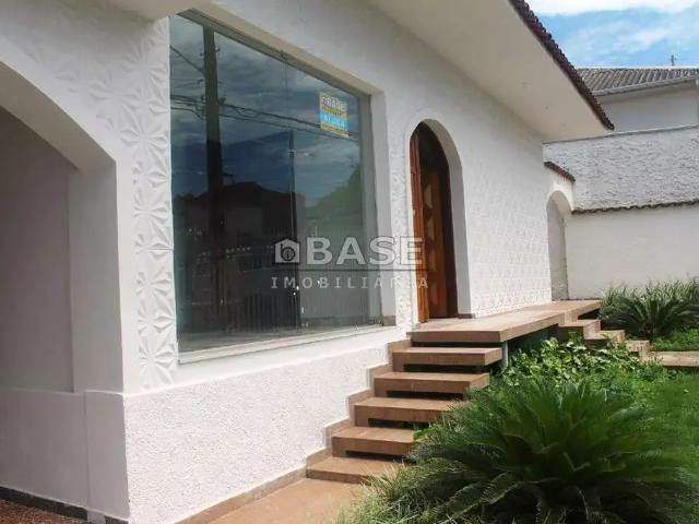 Casa aluguel em Região Geográfica Imediata de Uberlândia, Araguari