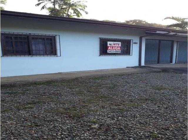 Casa aluguel em Village do Sol, Araquari