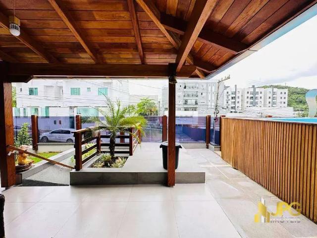 Casa aluguel em Região Geográfica Imediata de Itajaí, Balneario Camboriú