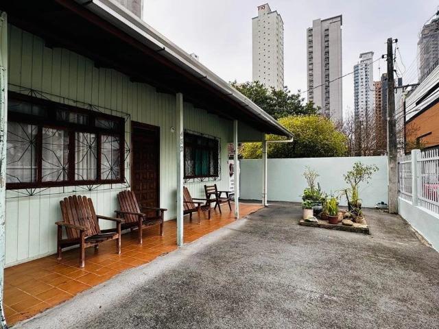 Casa aluguel em Região Geográfica Imediata de Itajaí, Balneario Camboriú
