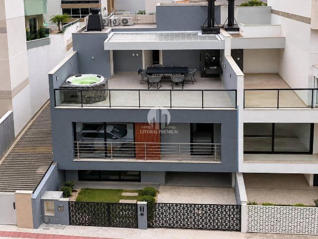 Casa aluguel em Balneário Camboriú, Região Geográfica Intermediária de Blumenau