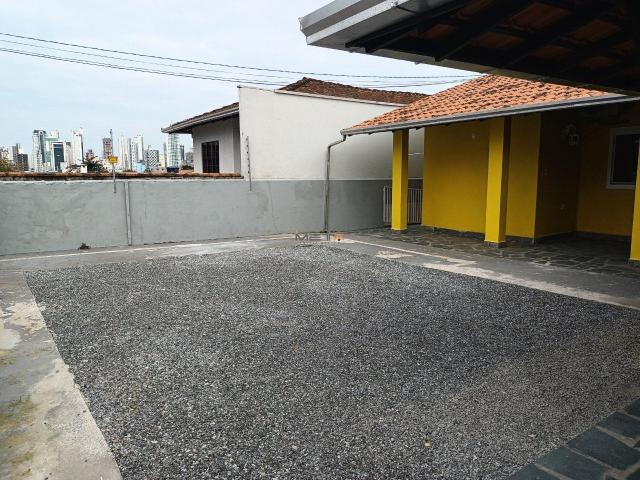 Casa aluguel em Região Geográfica Imediata de Itajaí, Balneario Camboriú