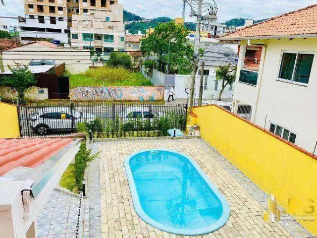 Casa aluguel em Região Geográfica Imediata de Itajaí, Balneario Camboriú