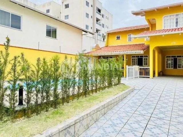 Casa aluguel em Região Geográfica Imediata de Itajaí, Balneario Camboriú