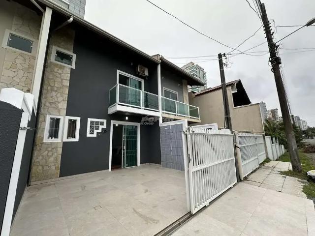 Casa aluguel em Região Geográfica Imediata de Itajaí, Piçarras