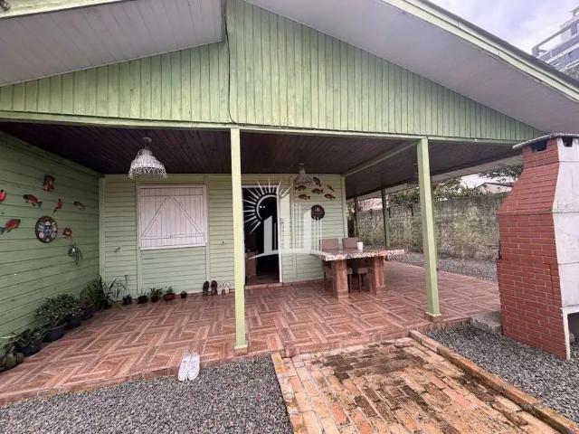 Casa aluguel em Região Geográfica Imediata de Itajaí, Piçarras