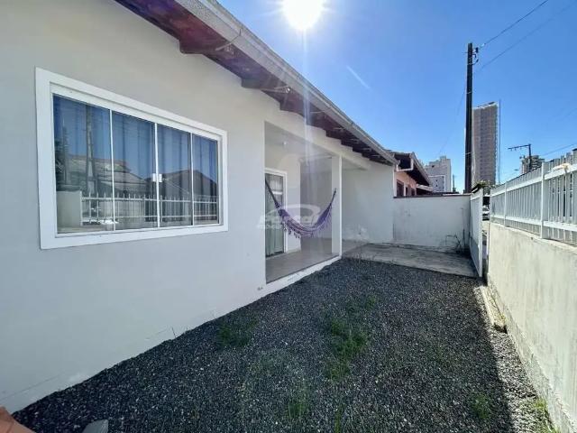 Casa aluguel em Região Geográfica Imediata de Itajaí, Piçarras