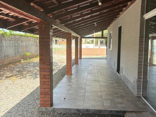 Casa aluguel em Balneário Piçarras, Região Geográfica Intermediária de Blumenau