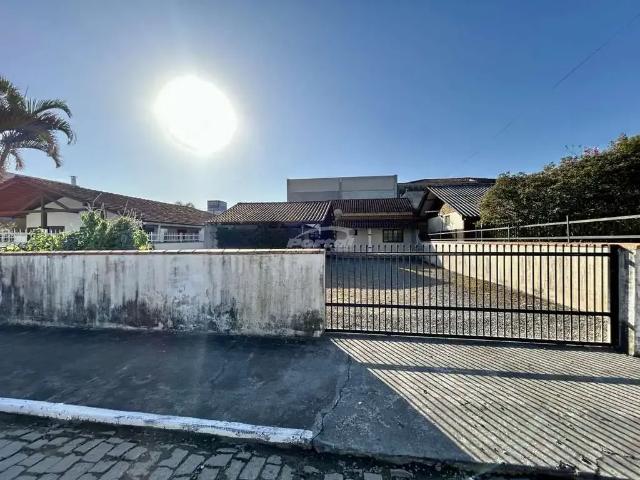 Casa aluguel em Região Geográfica Imediata de Itajaí, Piçarras