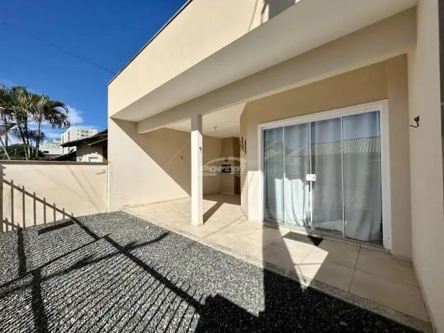 Casa aluguel em Região Geográfica Imediata de Itajaí, Piçarras