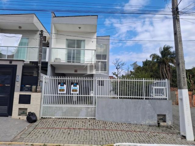 Casa aluguel em Região Geográfica Imediata de Itajaí, Piçarras