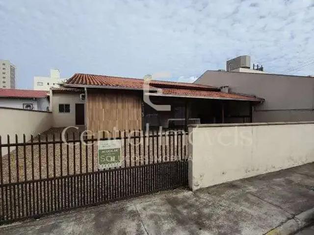 Casa aluguel em Região Geográfica Imediata de Itajaí, Piçarras