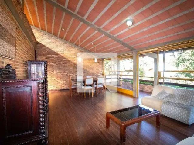 Casa aluguel em Região Geográfica Imediata de Belo Horizonte, Região Metropolitana de Belo Horizonte