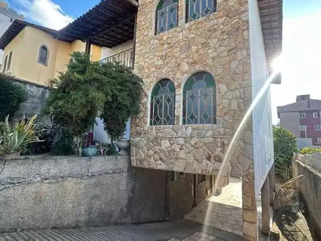 Casa aluguel em Região Geográfica Imediata de Belo Horizonte, Região Metropolitana de Belo Horizonte