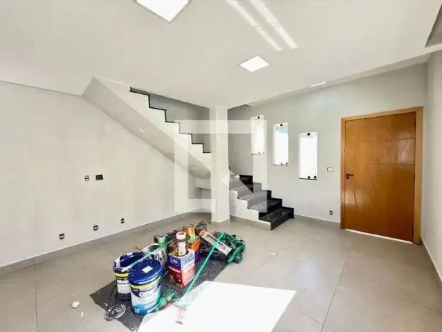 Casa aluguel em Região Geográfica Imediata de Belo Horizonte, Região Metropolitana de Belo Horizonte